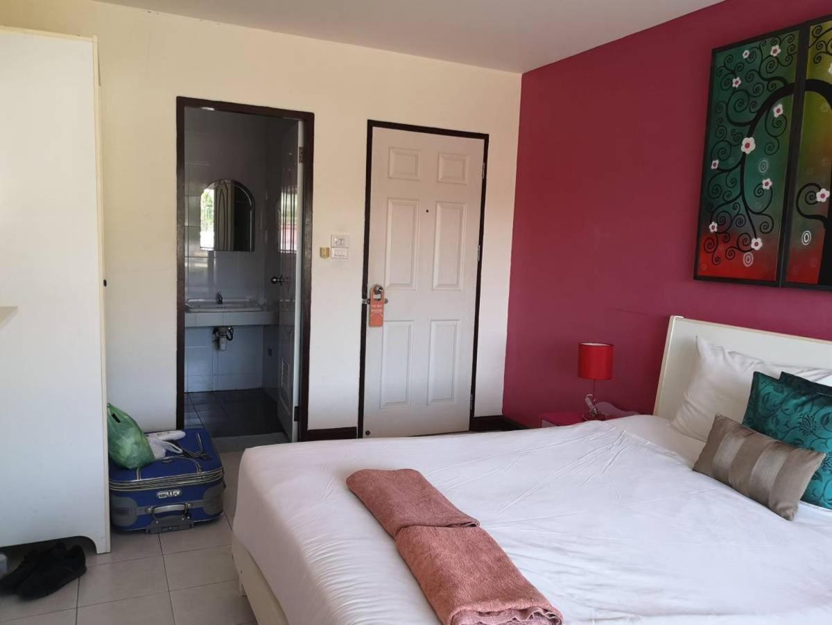 Hostel Sleep Easy Kata Beach  Zewnętrze zdjęcie